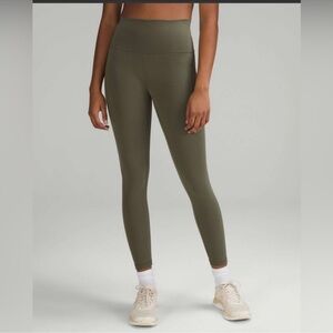 Lululemon Wunder Train High-Rise Tight with Pockets 25" Army Green size 4